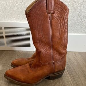 7.5 women’s Freye Boots